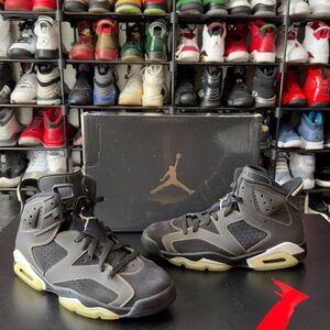 2010 Air Jordan 6 Retro 'Lakers' Size 8 Mens